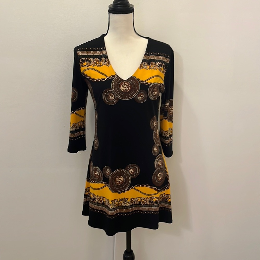 Evovorro dress - Picture 1 of 4